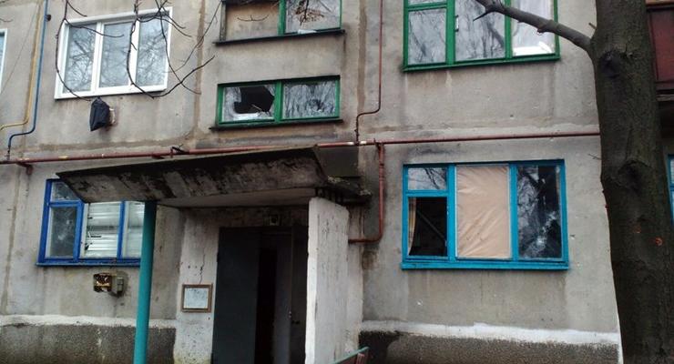 В результате обстрелов в Красногоровке повреждены жилые дома