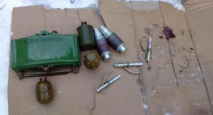 У жителя Ивано-Франковской области обнаружили арсенал оружия