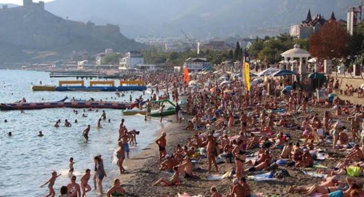 Оккупанты в Крыму ждут до 10 миллионов туристов в год