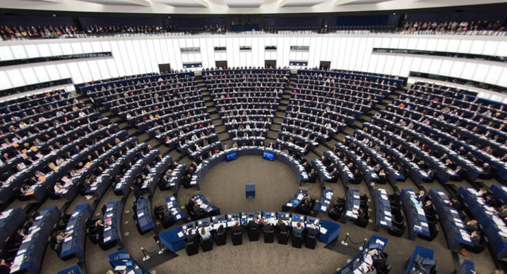 Европарламент перенес дату рассмотрения безвиза для Украины