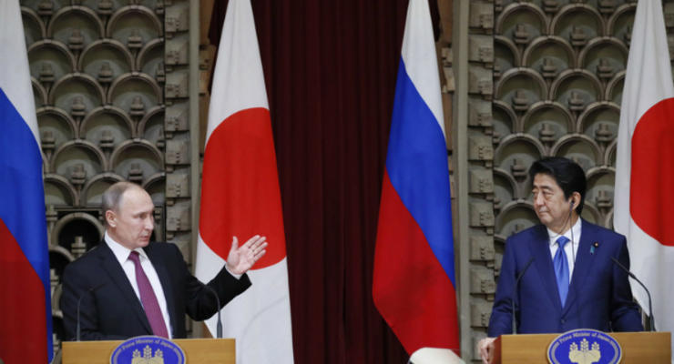 Абэ: Скорого подписания договора о Курилах с РФ ждать не стоит