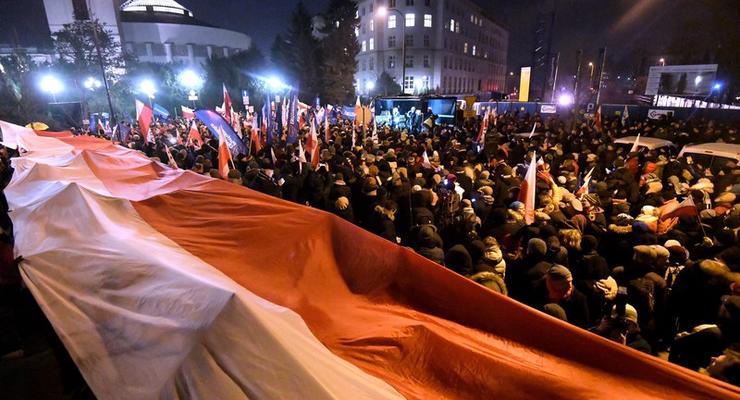 Кризис в Польше: почему поляки вышли на акции протеста