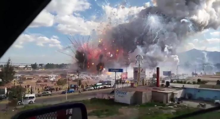 В Мексике на рынке пиротехники произошел взрыв: есть раненые