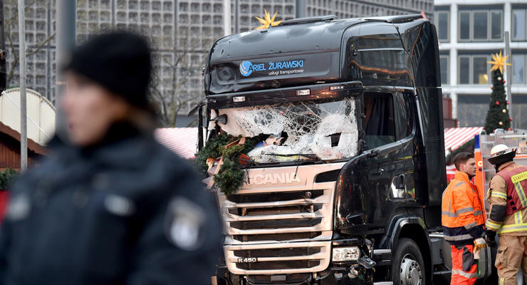 СМИ обнародовали фото подозреваемого в теракте в Берлине