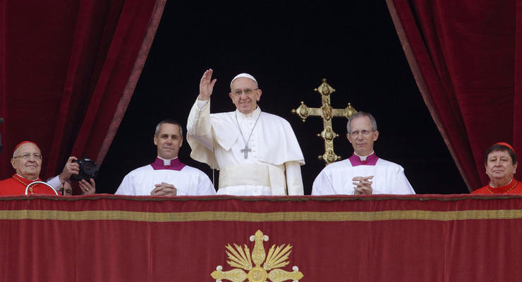 Папа Римский в своей речи призвал к миру на Донбассе