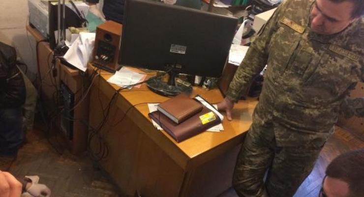 В Одессе на крупной взятке задержан чиновник Минобороны