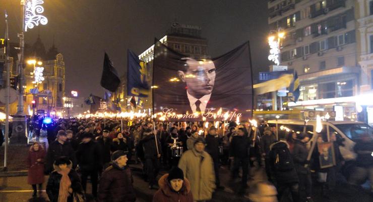 В Киеве прошло факельное шествие по случаю Дня рождения Степана Бандеры