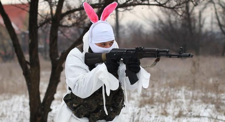 В ДНР к Рождеству сняли сказку о зайцах-убийцах