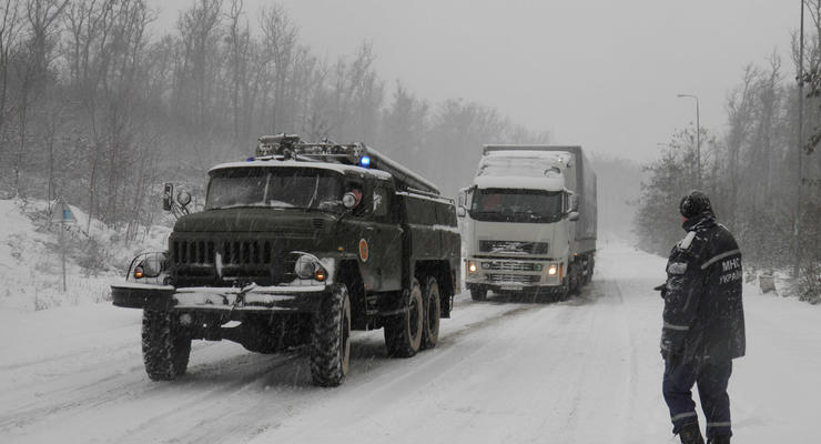 Ситуация на дорогах Украины: где действуют ограничения движения