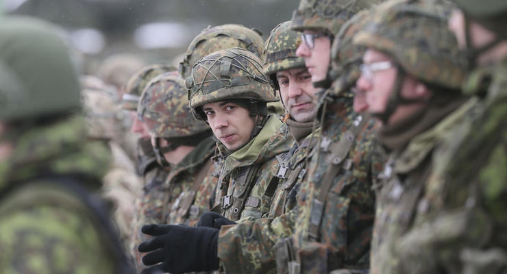 В Латвию на службу прибудут 300 испанских солдат