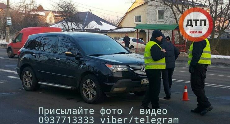 В Киеве джип сбил трех школьниц