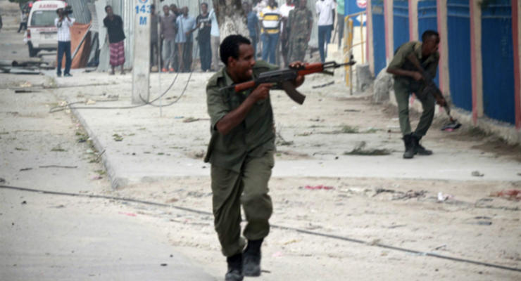 В Могадишо боевики напали на отель: есть погибшие