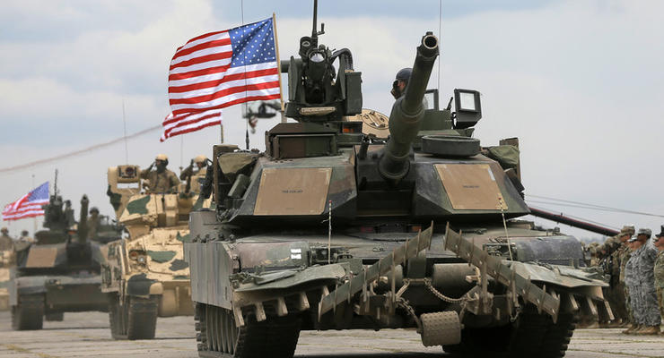 США после учений в Польше перебросят часть танков в страны Балтии