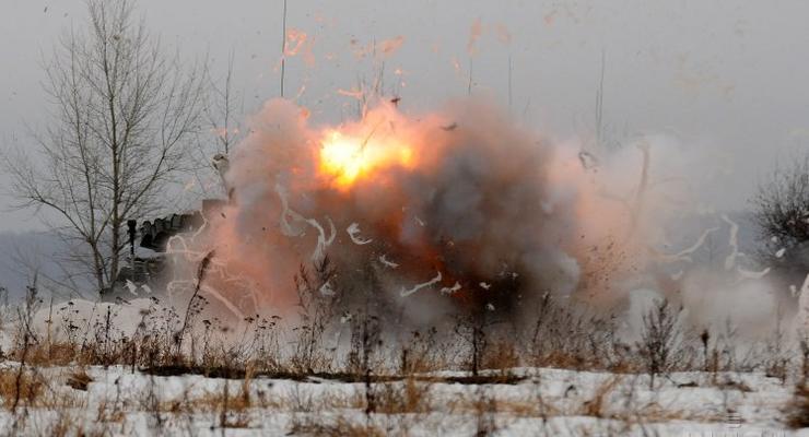 Боевики обстреляли бригады ремонтников под Авдеевкой
