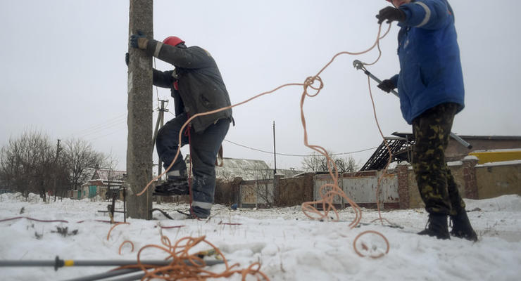 Террористы обстреляли украинских электриков в Авдеевке