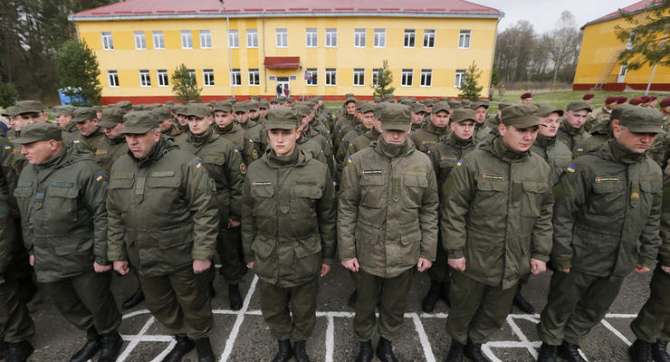 В партии Порошенко назвали условия введения военного положения