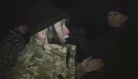 Начальник донецкой полиции получил по лицу от участника блокады