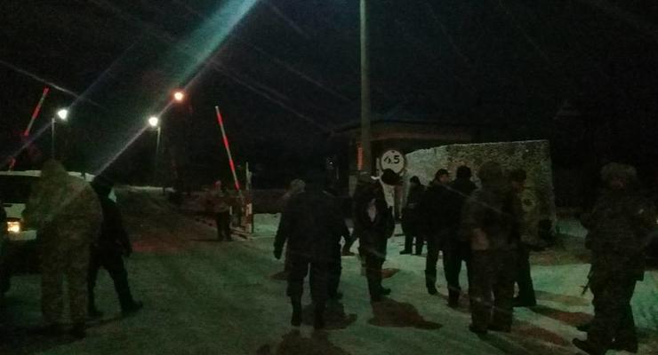 Участники блокады перекрыли дорогу Ясиноватая-Костянтиновка