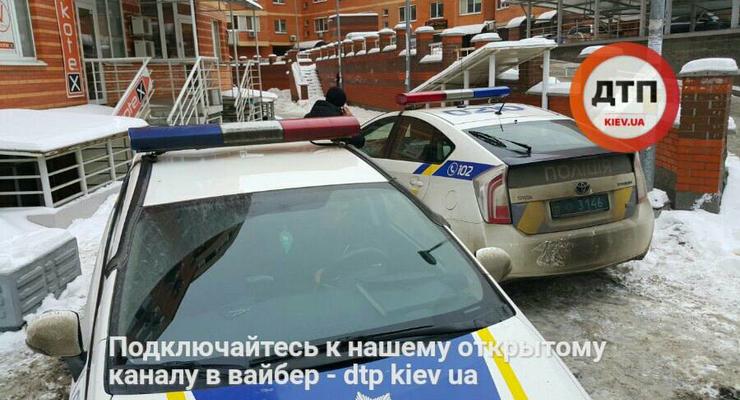 Родственники рассказали свою версию падения женщины и ребенка из окна многоэтажки в Киеве