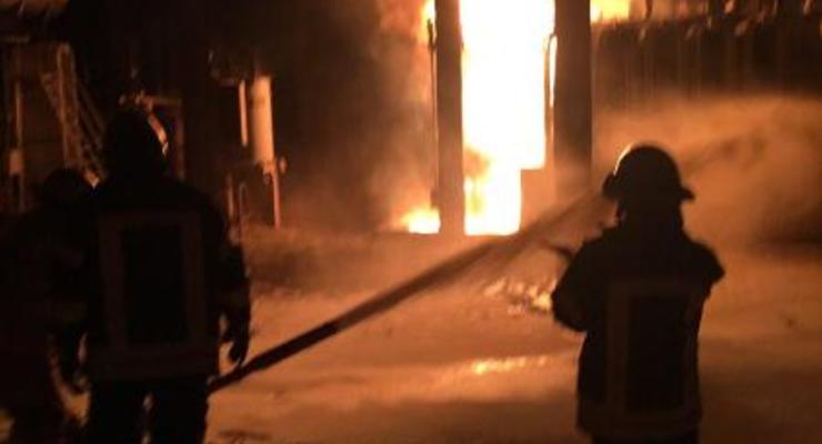 Масштабный пожар на трансформаторной подстанции в Киеве обесточил три тысячи домов