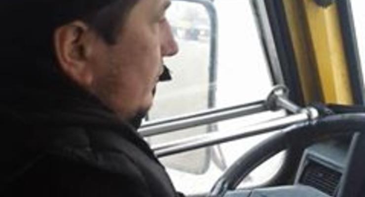 Лучше бы тебя пристрелили там: водитель маршрутки в Киеве поругался с АТОшником