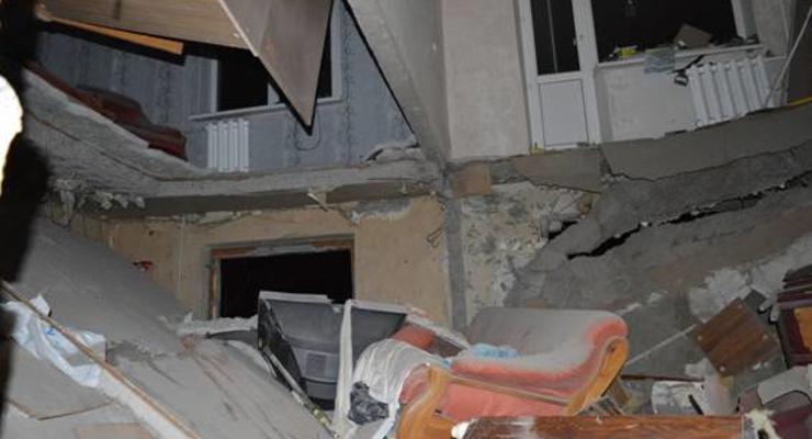 Новый обстрел Авдеевки: боевики ранили подростков и разрушили несколько квартир