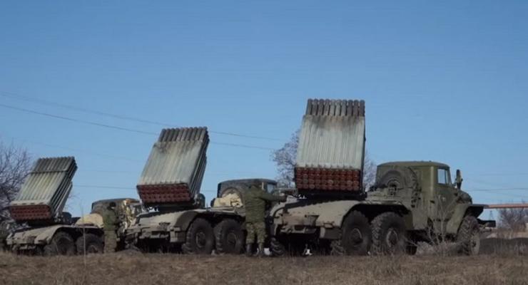 РФ поставляет боевикам в Донбассе танки и зенитные ракеты - SIRRI
