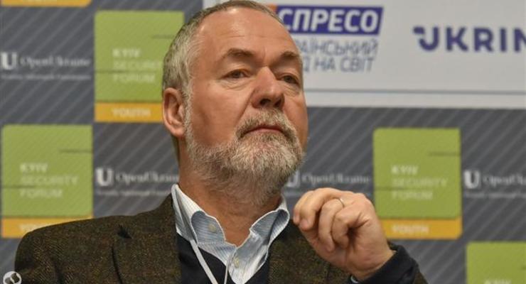 Бывший глава МИД ГДР: Сейчас выборы в Донбассе невозможны