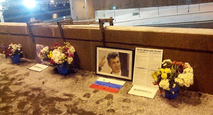 Мемориал памяти Немцову разобрали в ночь годовщины его гибели