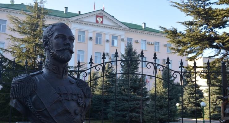 Мироточение бюста Николая II: комиссия РПЦ сделала заключение