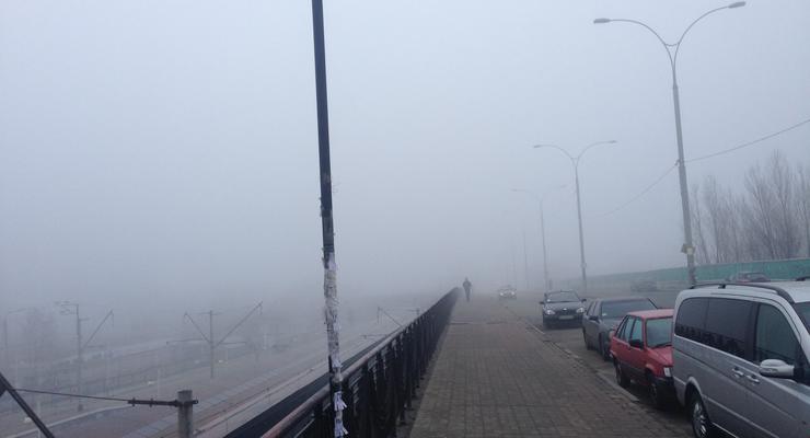 Киев накрыл аномальный туман