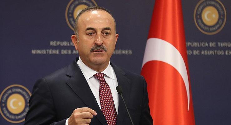 Нидерланды отказали в посадке самолета главы МИД Турции
