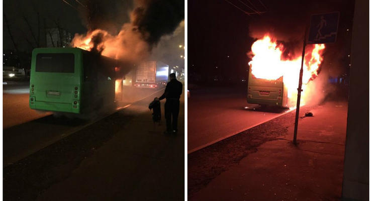 На Окружной в Киеве дотла сгорела маршрутка