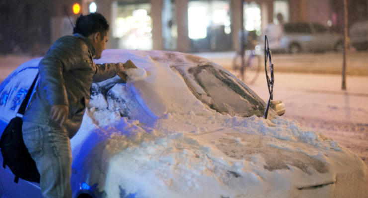 В Нью-Йорке введено чрезвычайное положение из-за снежной бури
