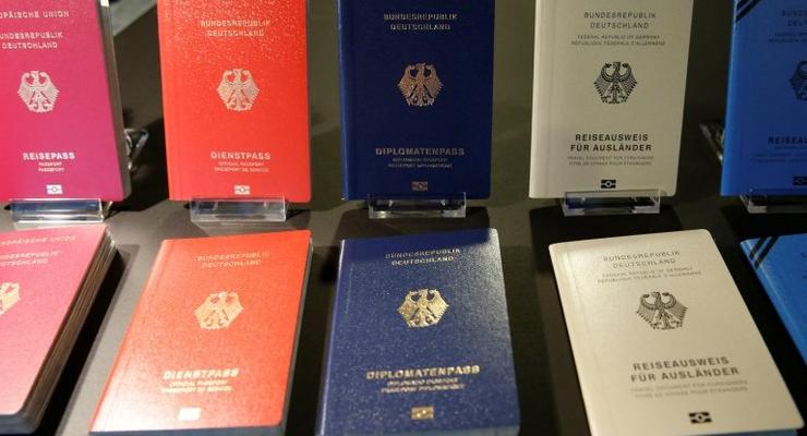 Обзор СМИ: какой паспорт самый сильный в мире?
