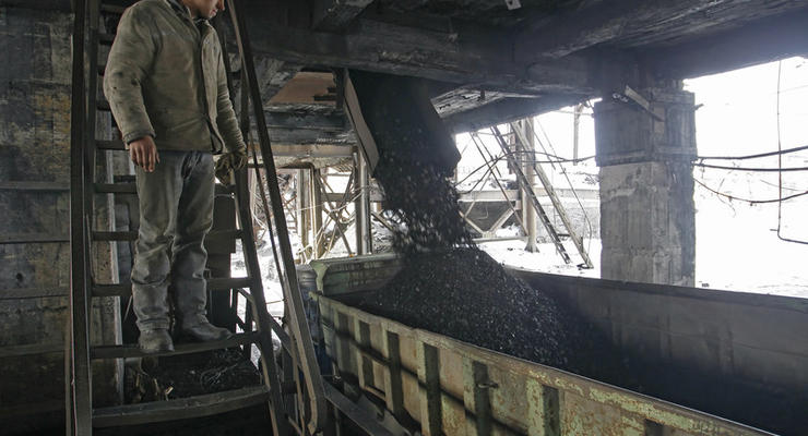 ЛНР начала поставлять уголь в оккупированный Крым