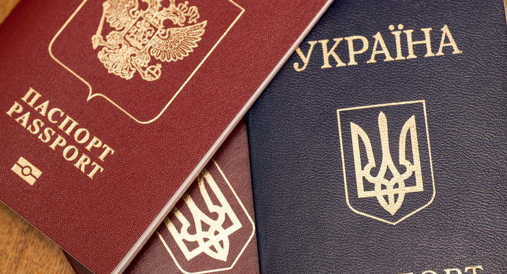 Российские СМИ: Украинцы массово бегут за паспортами РФ