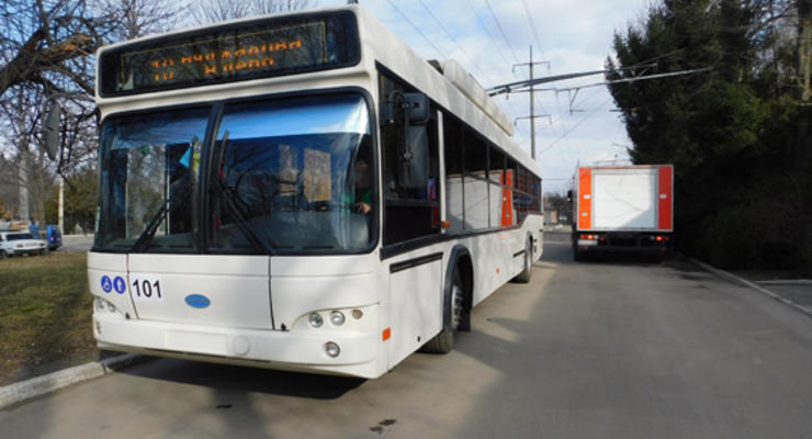 В Украине запустили первые троллейбусы с кнопкой вызова полиции
