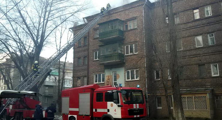 В Киеве произошел пожар в многоквартирном доме