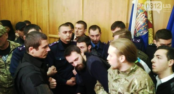 В Ужгороде подрались военные и священники двух конфессий