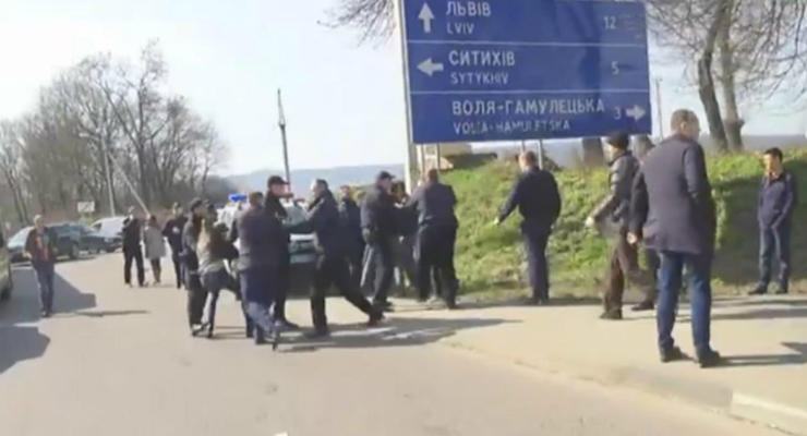 Провокации на трассе под Львовом: задержаны двое жителей Киева