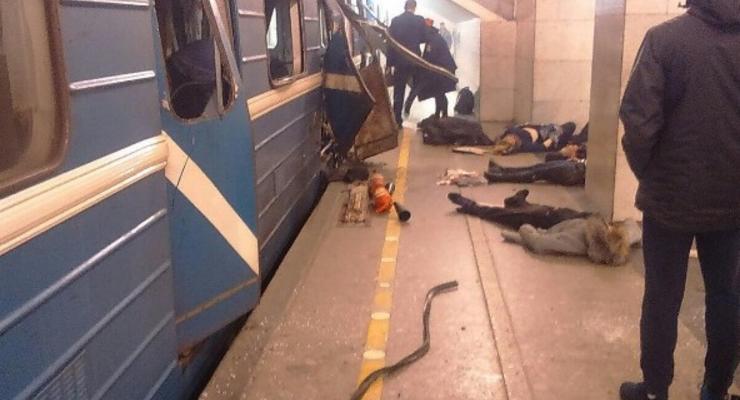 Взрыв в метро Санкт-Петербурга: опубликованы первые видео