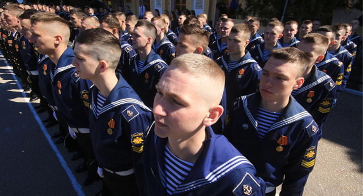 Украина требует от России отменить призыв крымчан в армию