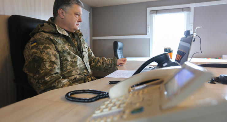 Порошенко констатировал срыв перемирия на Донбассе