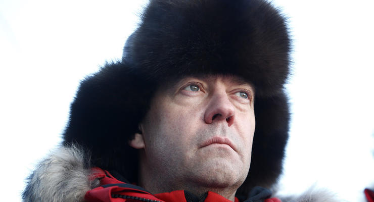 Госдума РФ отказалась проверять данные о коррупции Медведева