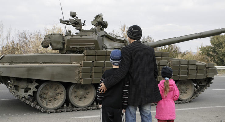 Гройсман назвал лидерам Балтии количество российских танков и Градов на Донбассе