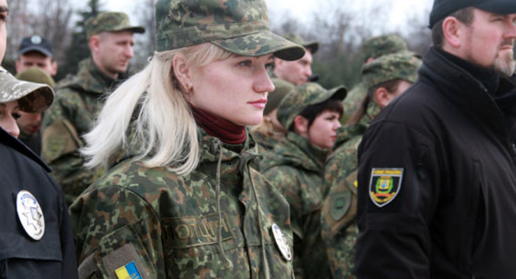 В Мариуполе девушка-полицейский задержала бывшего боевика ДНР