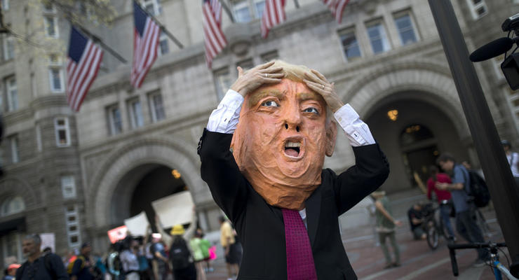 Трамп: Протесты из-за налоговой декларации проплачены