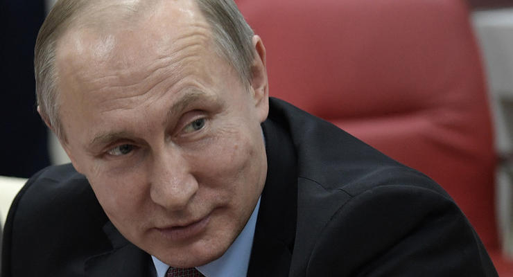 Путин собирается полностью отделить Донбасс от Украины - Bloomberg