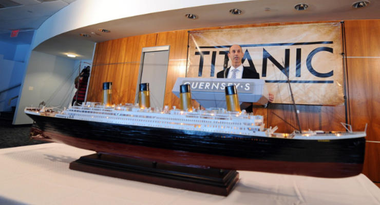 Шубу стюардессы Титаника продали на аукционе за $231 тысяч